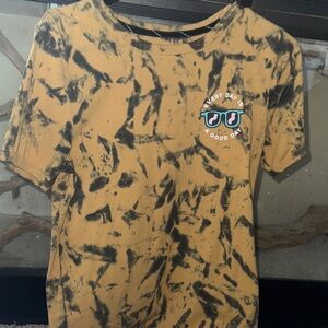 Stylish Kids Graphic Tee in Yellow and Black